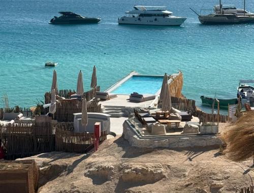 Ozirea Island Hurghada speed boat trip